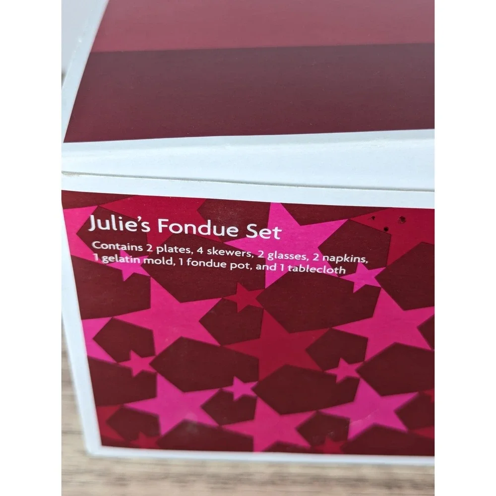 AMERICAN GIRL Julie's Fondue Set Complete w/Box RETIRED (Used For Display Only) - Picture 6 of 10